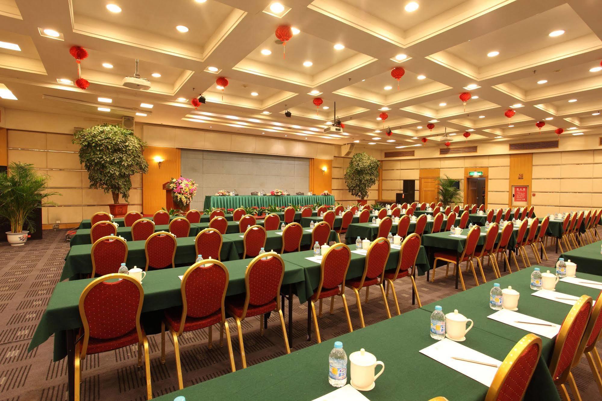 Weilai Conifer Hotel Čeng-čou Exteriér fotografie